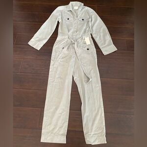 New unpublished by anthropologie light green jumpsuit women’s size S